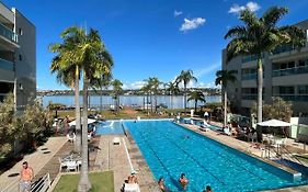 Flat na Beira do Lago